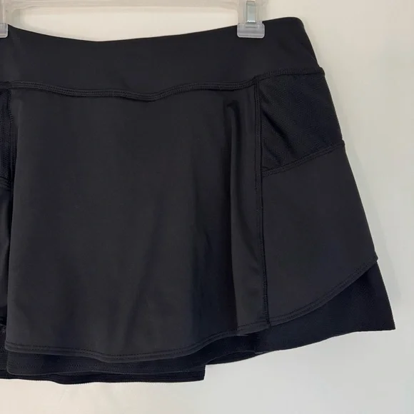 Athleta Medium Black Sportswear Skirt Skort with Biker shorts Pockets Athletic - Picture 3 of 10